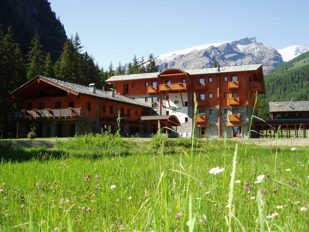 Le Rocher Hotel Champoluc Exteriér fotografie